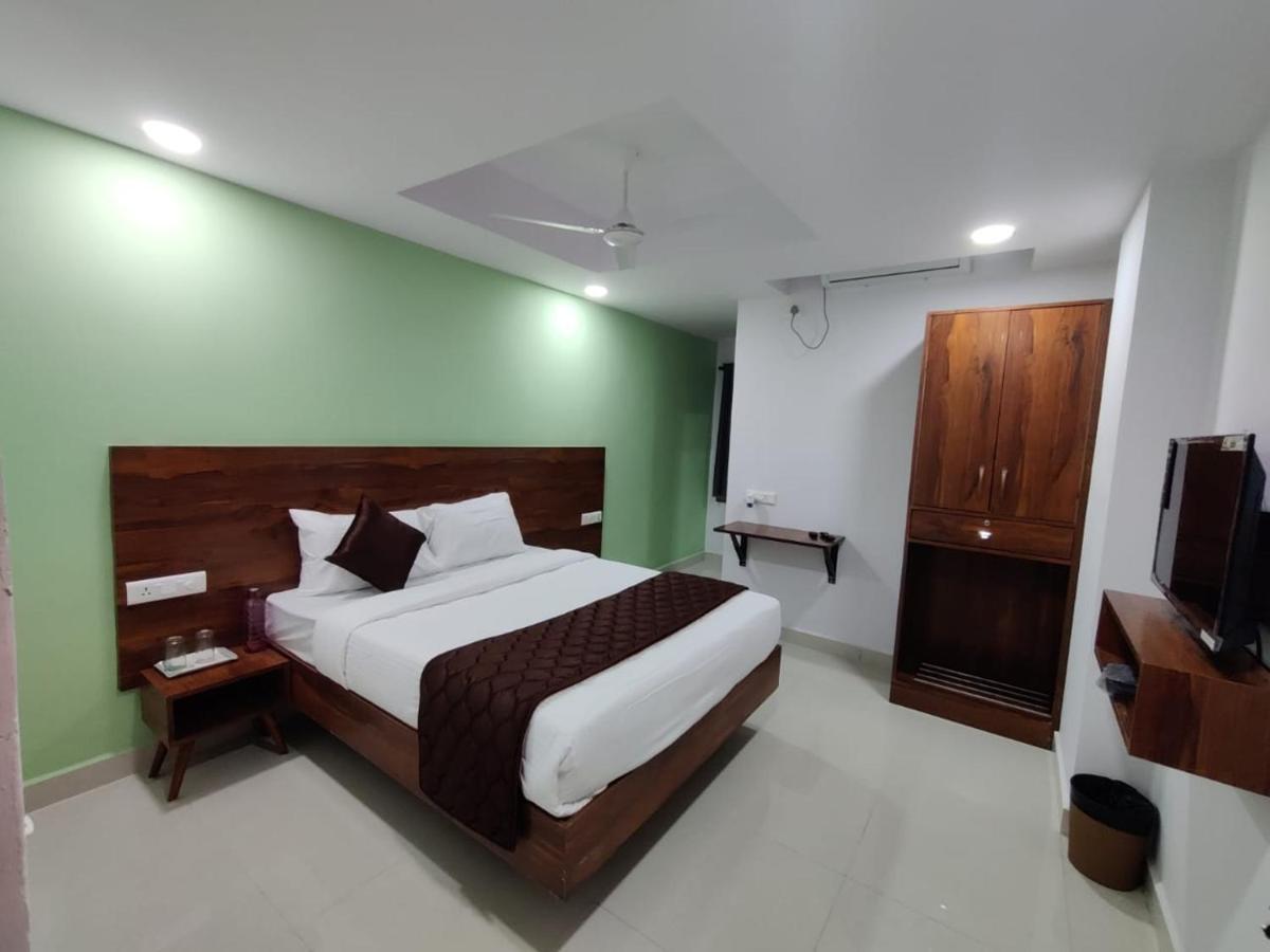 Hotel Prime Jubilee Haidarábád Kültér fotó